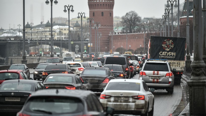 Московский оставить. Москва осень пробки. Пробки утром в Москве. Москва утро пробки. Утренние пробки в Москве.